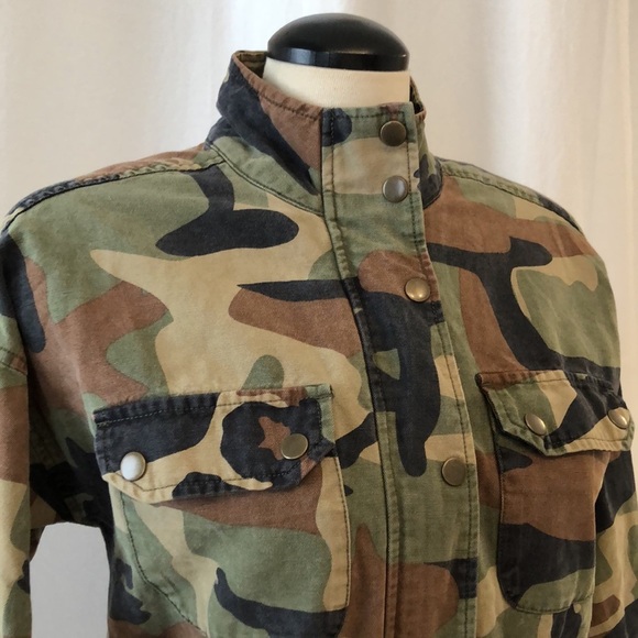 Lucky Brand Camo Utility Jacket. Size XS. - Picture 4 of 13